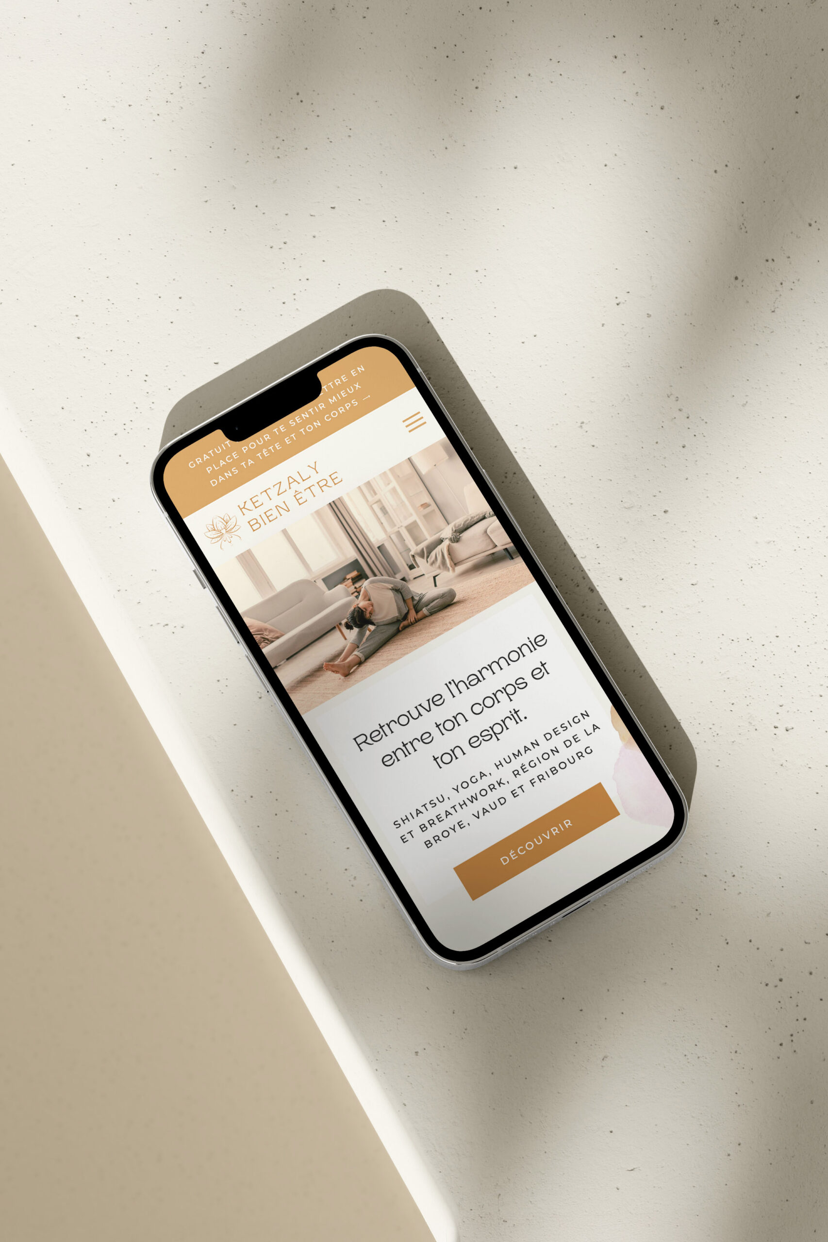 Ketzaly : site Internet Showit pour professeure de yoga