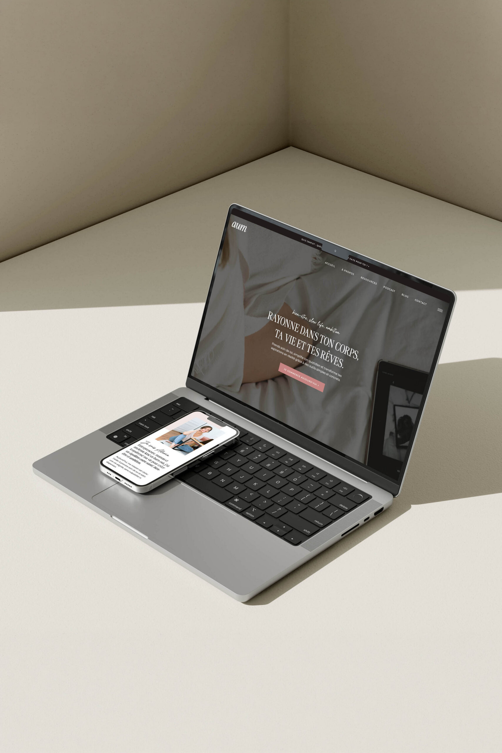 Aum Monde : site Internet Showit pour l'entrepreneuriat féminin